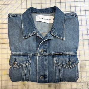 Calvin Klein Jeans Medium Wash Trucker Jean Jacket size medium